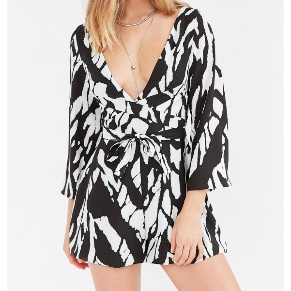 Black and white wrap romper NWOT